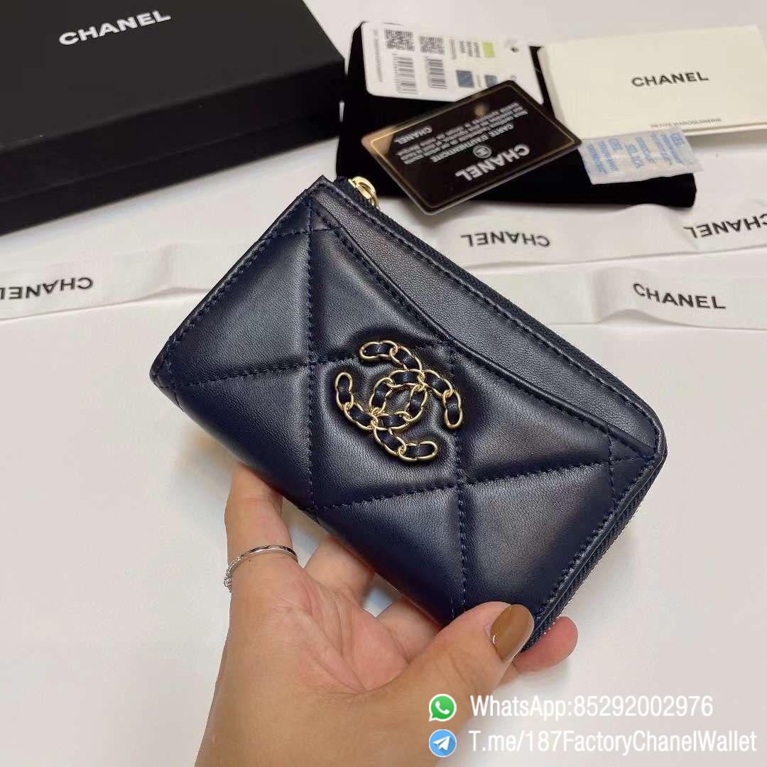 187 Factory Chanel Wallet 19 Zipped Card Holder Abysse Blue Gold Tone Ruthenium Finish Metal 02 187 Factory Chanel Wallet 19 Zipped Card Holder Abysse Blue Gold Tone Ruthenium Finish Metal 02