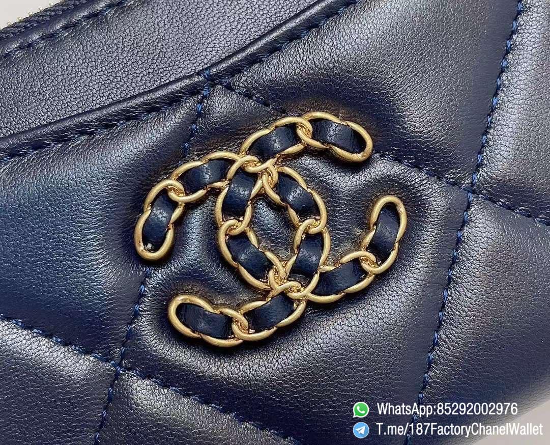 187 Factory Chanel Wallet 19 Zipped Card Holder Abysse Blue Gold Tone Ruthenium Finish Metal 08 187 Factory Chanel Wallet 19 Zipped Card Holder Abysse Blue Gold Tone Ruthenium Finish Metal 08