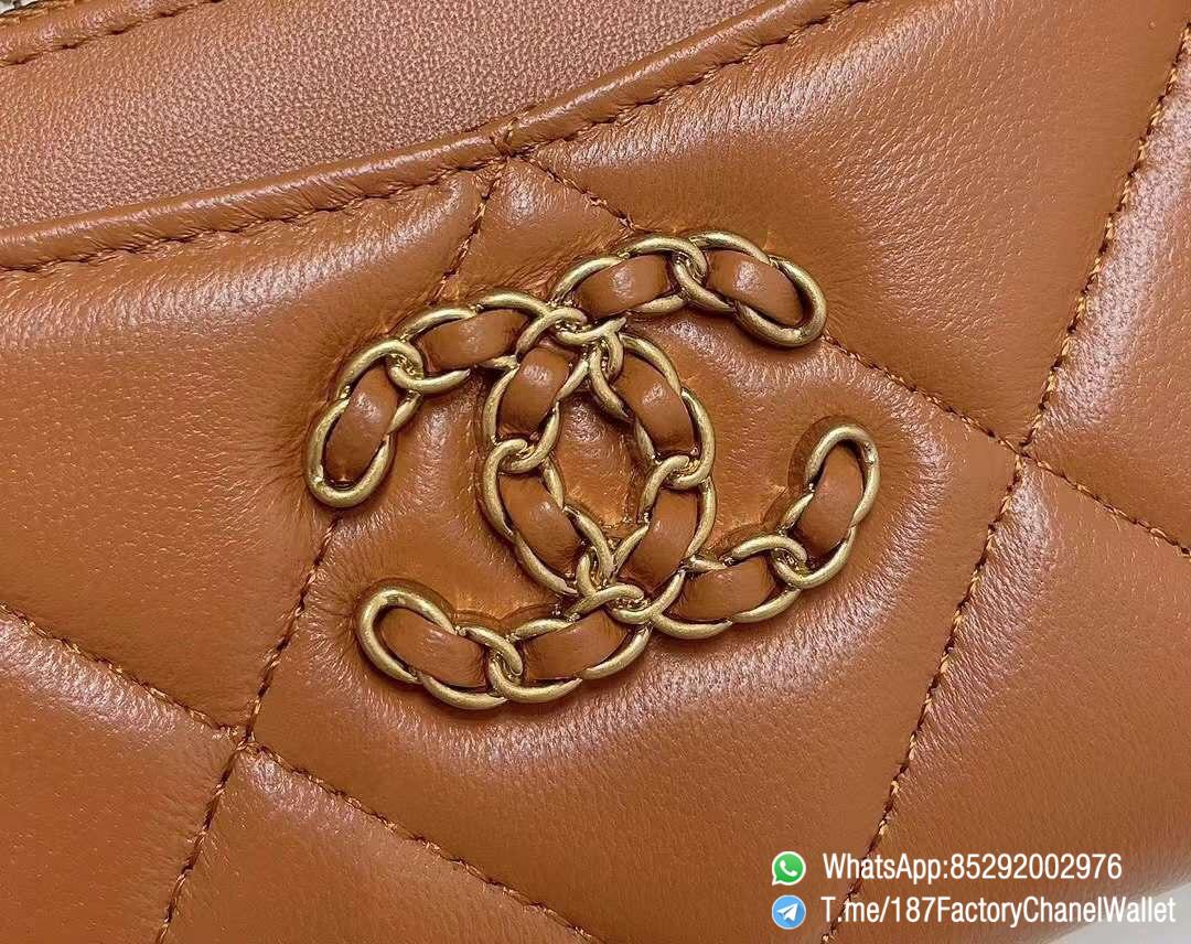 187 Factory Chanel Wallet 19 Zipped Card Holder Brown Gold Tone Ruthenium Finish Metal 09 187 Factory Chanel Wallet 19 Zipped Card Holder Brown Gold Tone Ruthenium Finish Metal 09