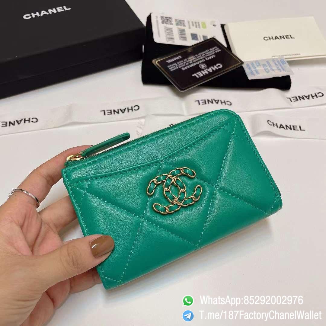 187 Factory Chanel Wallet 19 Zipped Card Holder Green Gold Tone Ruthenium Finish Metal 01 187 Factory Chanel Wallet 19 Zipped Card Holder Green Gold Tone Ruthenium Finish Metal 01