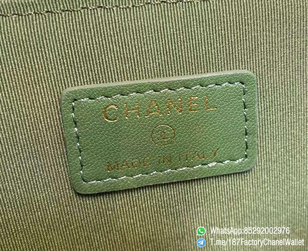 187 Factory Chanel Wallet 19 Zipped Card Holder Meadow Green Gold Tone Ruthenium Finish Metal 09 187 Factory Chanel Wallet 19 Zipped Card Holder Meadow Green Gold Tone Ruthenium Finish Metal 09
