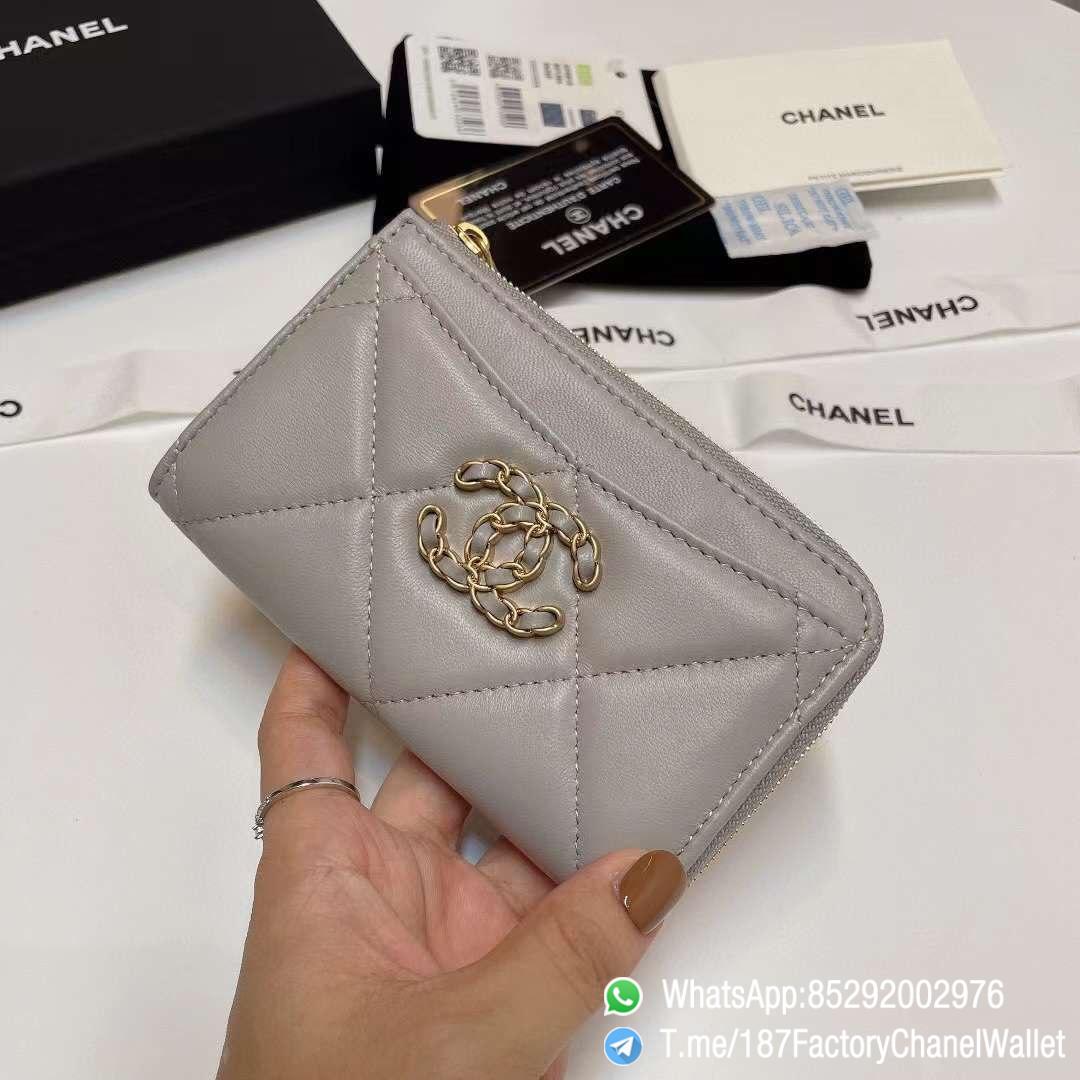 187 Factory Chanel Wallet 19 Zipped Card Holder Pearl Grey Gold Tone Ruthenium Finish Metal 02 187 Factory Chanel Wallet 19 Zipped Card Holder Pearl Grey Gold Tone Ruthenium Finish Metal 02