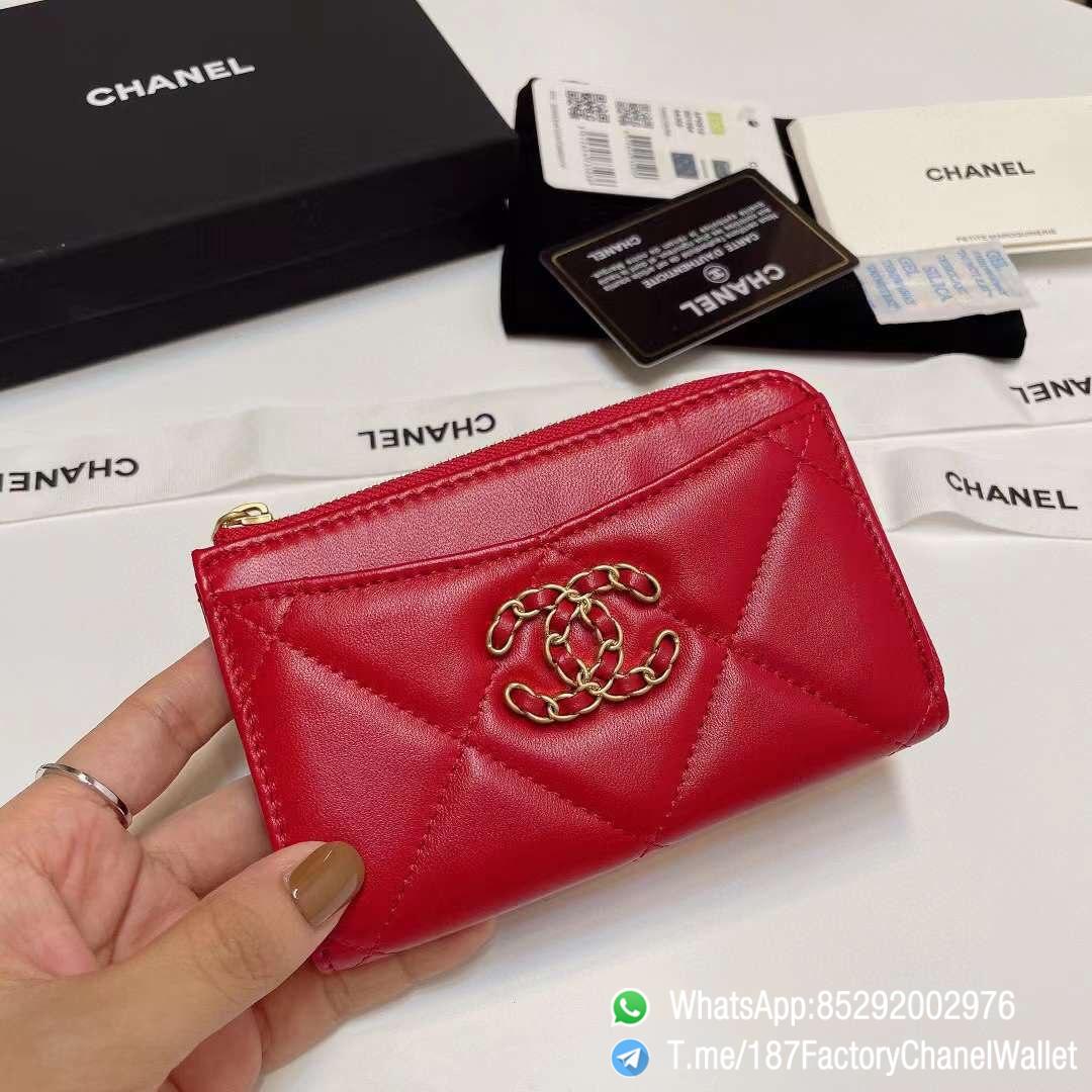 187 Factory Chanel Wallet 19 Zipped Card Holder Red Gold Tone Ruthenium Finish Metal 01 187 Factory Chanel Wallet 19 Zipped Card Holder Red Gold Tone Ruthenium Finish Metal 01