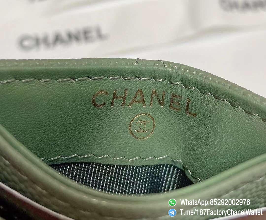 photo 2187 Factory Chanel Classic Card Holder Vert Benghal Green Grained Shiny Gold Tone Metal 09024 08 06 04 02 27 photo 2187 Factory Chanel Classic Card Holder Vert Benghal Green Grained Shiny Gold Tone Metal 09024 08 06 04 02 27