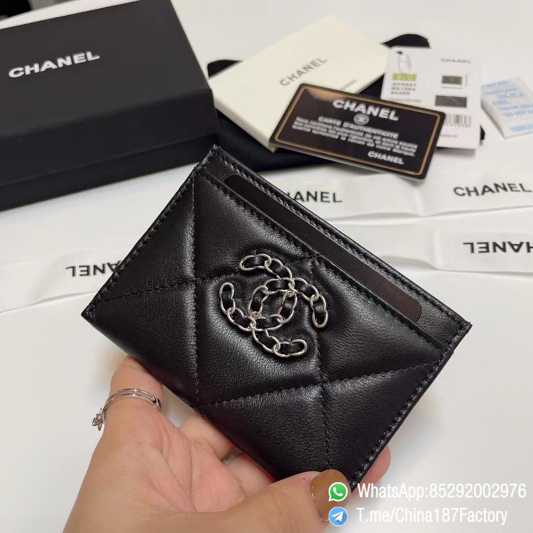 187 Factory Bags Chanel 19 Card Holder Black Shiny Lambskin Silver Tone Metal 02 187 Factory Bags Chanel 19 Card Holder Black Shiny Lambskin Silver Tone Metal 02