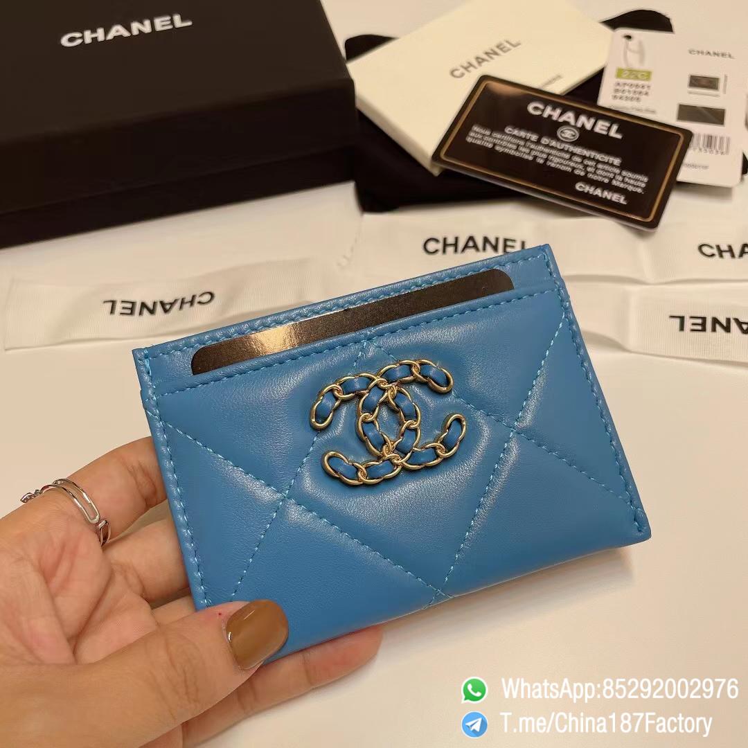 187 Factory Bags Chanel 19 Card Holder Blue Shiny Lambskin Gold Tone Metal 01 187 Factory Bags Chanel 19 Card Holder Blue Shiny Lambskin Gold Tone Metal 01