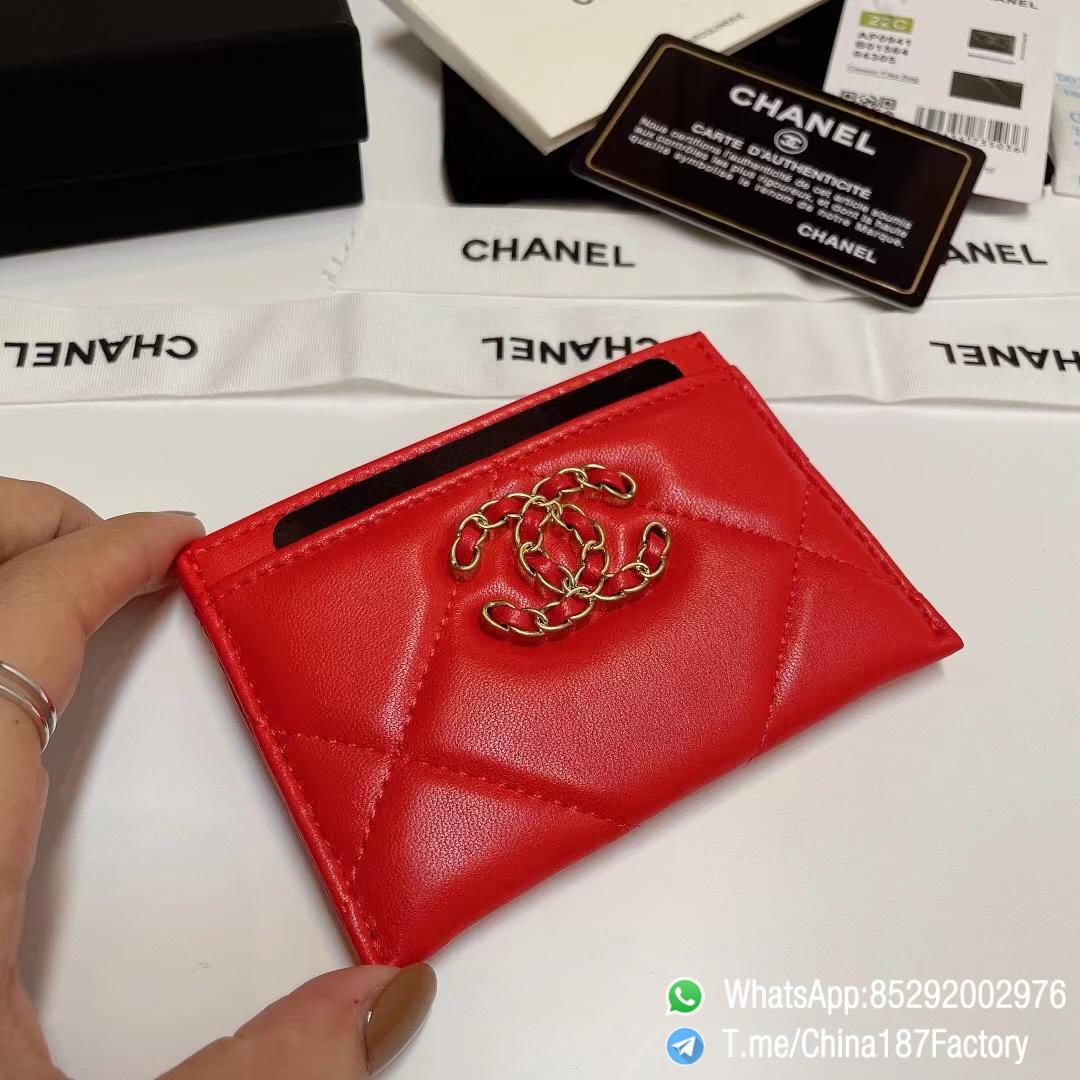 187 Factory Bags Chanel 19 Card Holder Bright Red Shiny Lambskin Gold Tone Metal 04 187 Factory Bags Chanel 19 Card Holder Bright Red Shiny Lambskin Gold Tone Metal 04