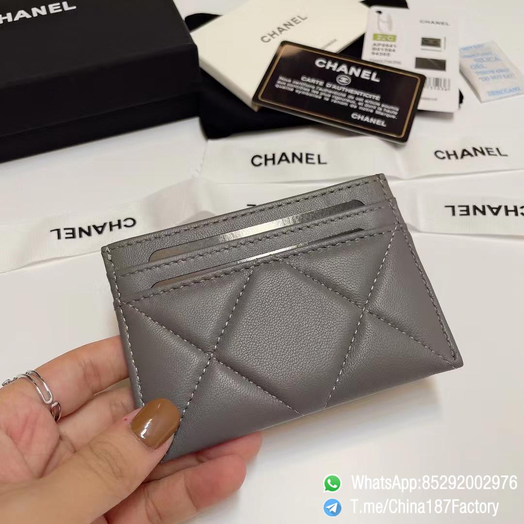 187 Factory Bags Chanel 19 Card Holder Grey Shiny Lambskin Gold Tone Metal 03 187 Factory Bags Chanel 19 Card Holder Grey Shiny Lambskin Gold Tone Metal 03