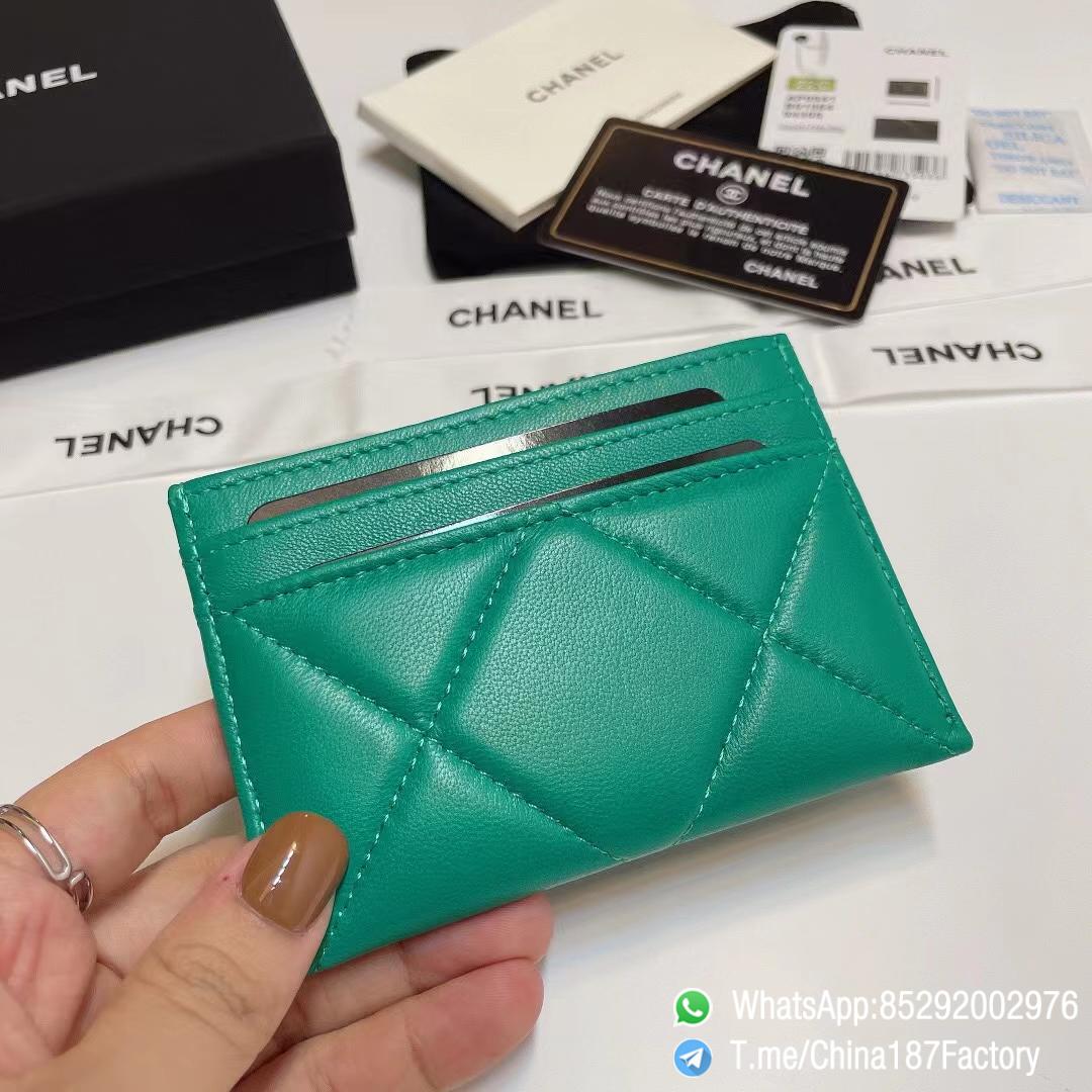 187 Factory Bags Chanel 19 Card Holder Mint Green Shiny Lambskin Gold Tone Metal 04 187 Factory Bags Chanel 19 Card Holder Mint Green Shiny Lambskin Gold Tone Metal 04