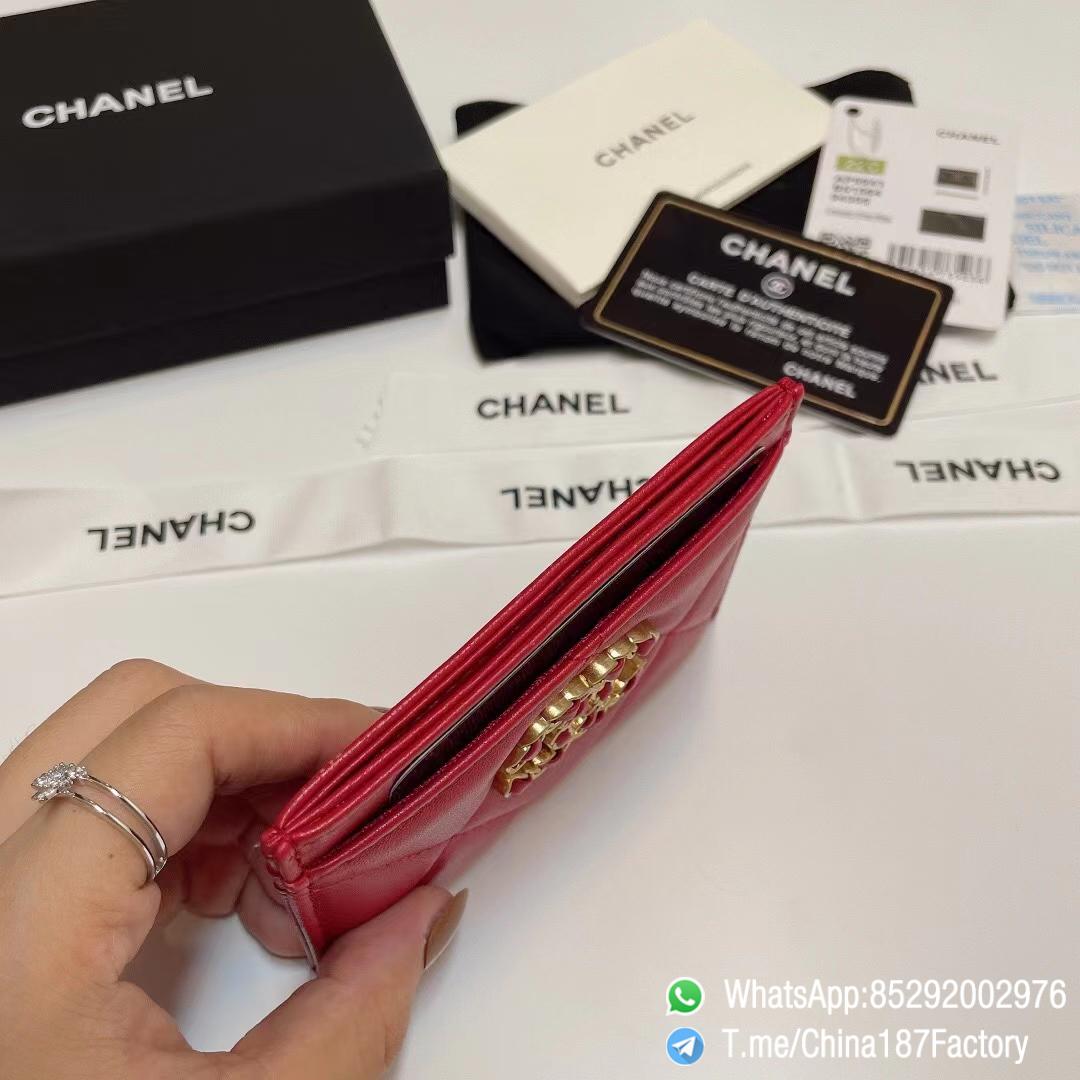 187 Factory Bags Chanel 19 Card Holder Red Shiny Lambskin Gold Tone Metal 05 187 Factory Bags Chanel 19 Card Holder Red Shiny Lambskin Gold Tone Metal 05