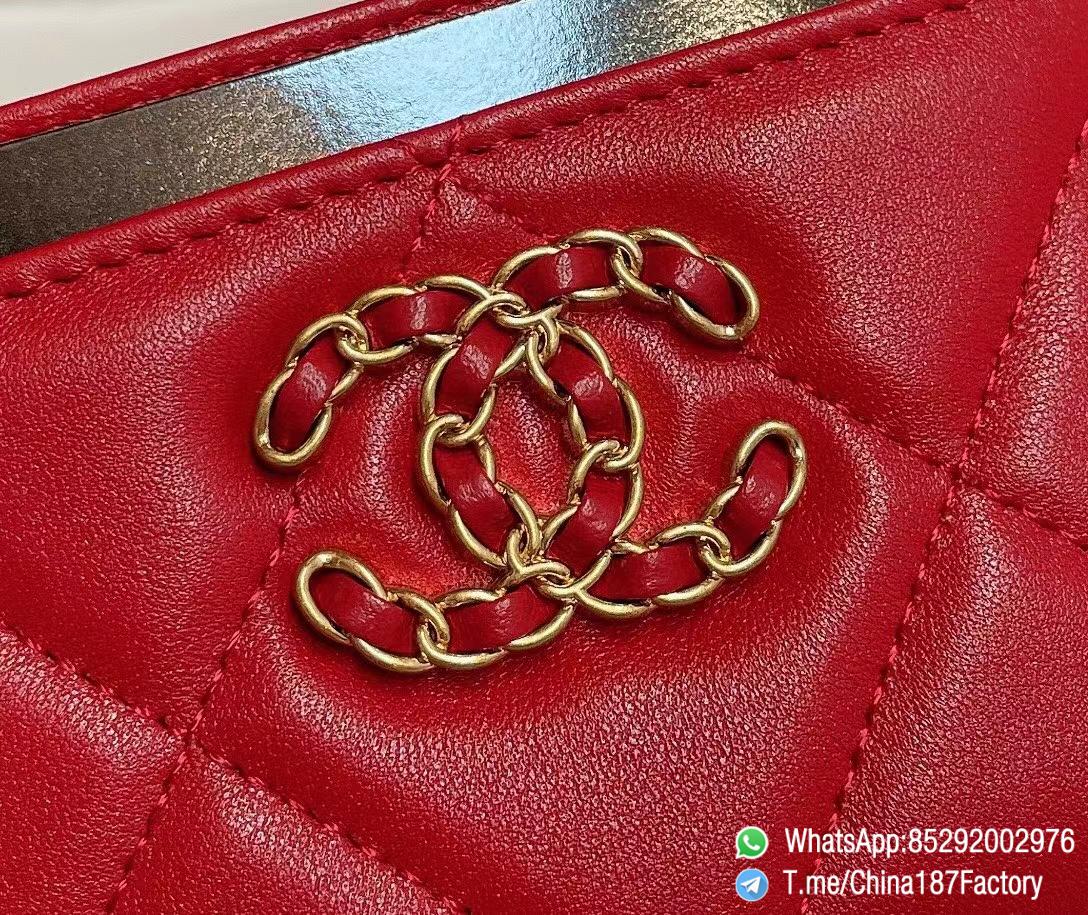 187 Factory Bags Chanel 19 Card Holder Red Shiny Lambskin Gold Tone Metal 09 187 Factory Bags Chanel 19 Card Holder Red Shiny Lambskin Gold Tone Metal 09