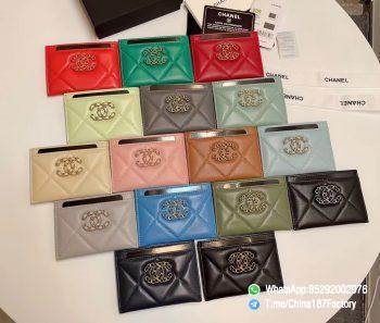 187 Factory Bags Chanel 19 Card Holder Shiny Lambskin Gold Silver Tone Metal 02