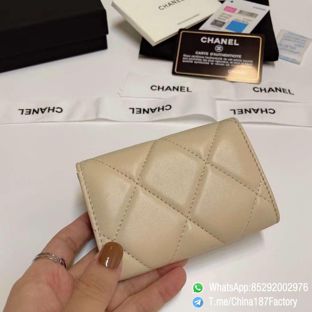 187 Factory Bags Chanel 19 Flap Card Holder Beige Shiny Lambskin Gold Tone Metal 03 187 Factory Bags Chanel 19 Flap Card Holder Beige Shiny Lambskin Gold Tone Metal 03