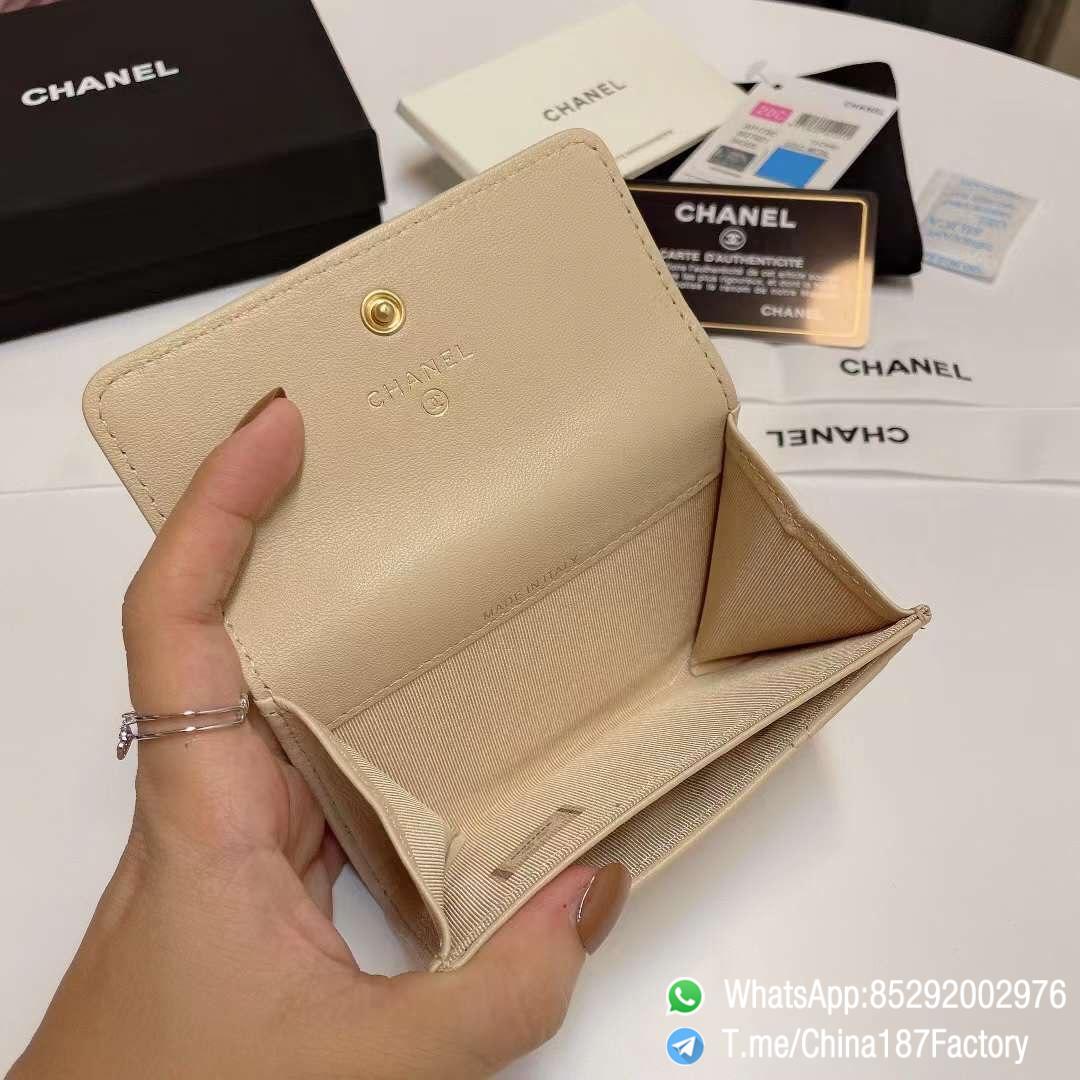 187 Factory Bags Chanel 19 Flap Card Holder Beige Shiny Lambskin Gold Tone Metal 07 187 Factory Bags Chanel 19 Flap Card Holder Beige Shiny Lambskin Gold Tone Metal 07