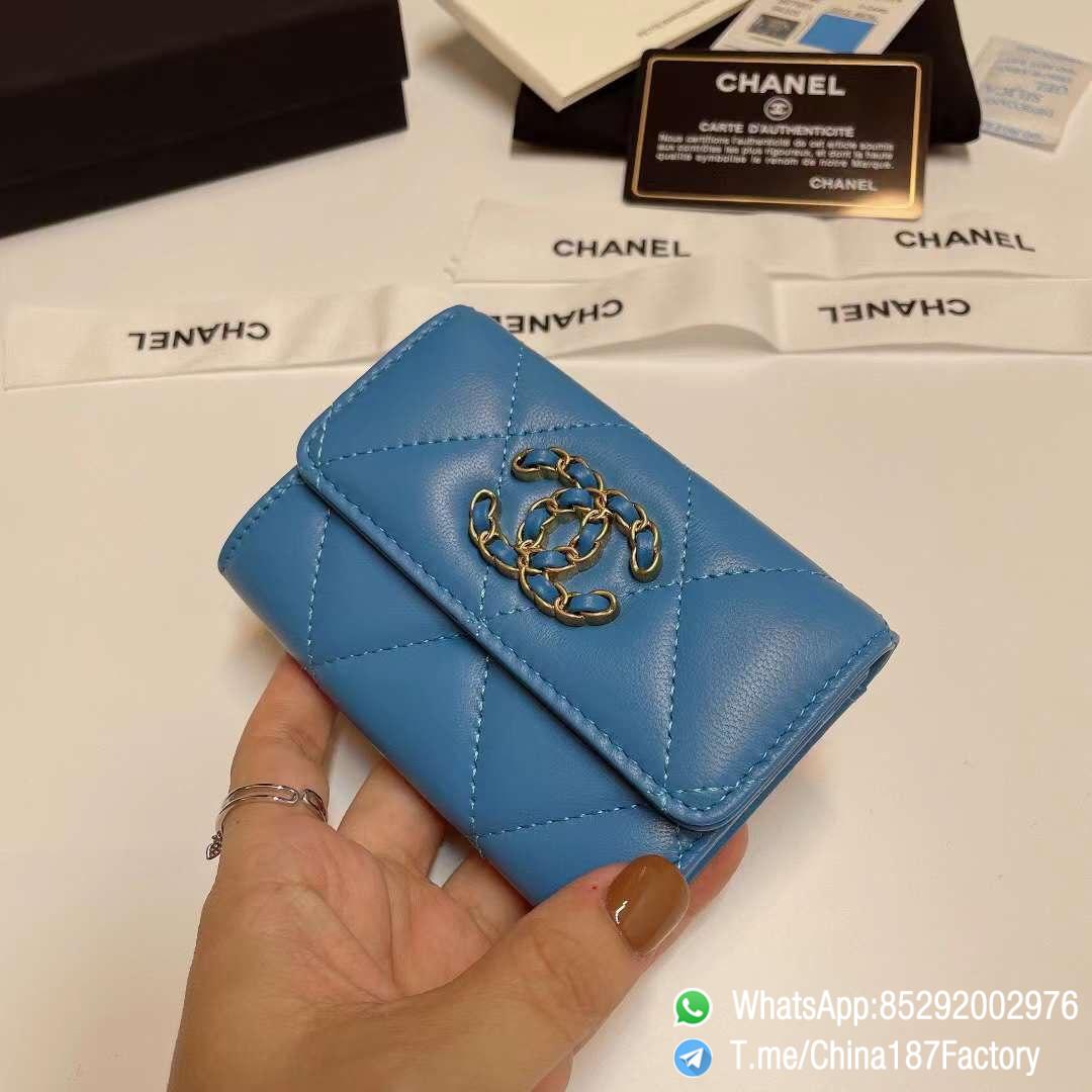 187 Factory Bags Chanel 19 Flap Card Holder Blue Shiny Lambskin Gold Tone Metal 02 187 Factory Bags Chanel 19 Flap Card Holder Blue Shiny Lambskin Gold Tone Metal 02