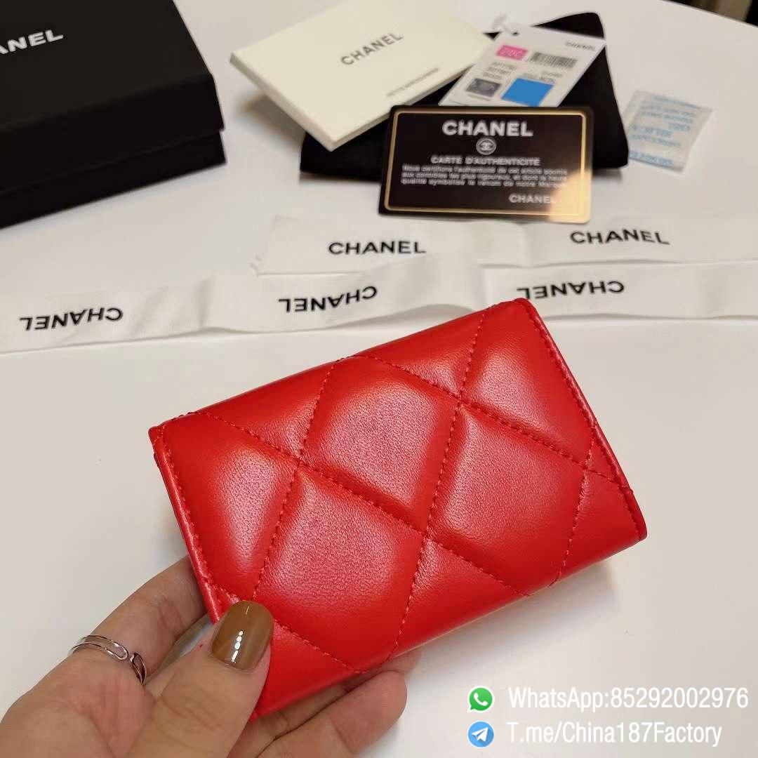 187 Factory Bags Chanel 19 Flap Card Holder Bright Red Shiny Lambskin Gold Tone Metal 03 187 Factory Bags Chanel 19 Flap Card Holder Bright Red Shiny Lambskin Gold Tone Metal 03