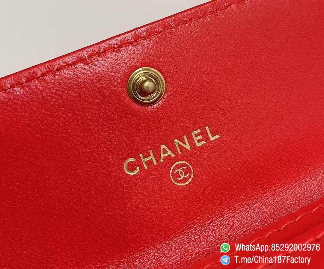 187 Factory Bags Chanel 19 Flap Card Holder Bright Red Shiny Lambskin Gold Tone Metal 09 187 Factory Bags Chanel 19 Flap Card Holder Bright Red Shiny Lambskin Gold Tone Metal 09