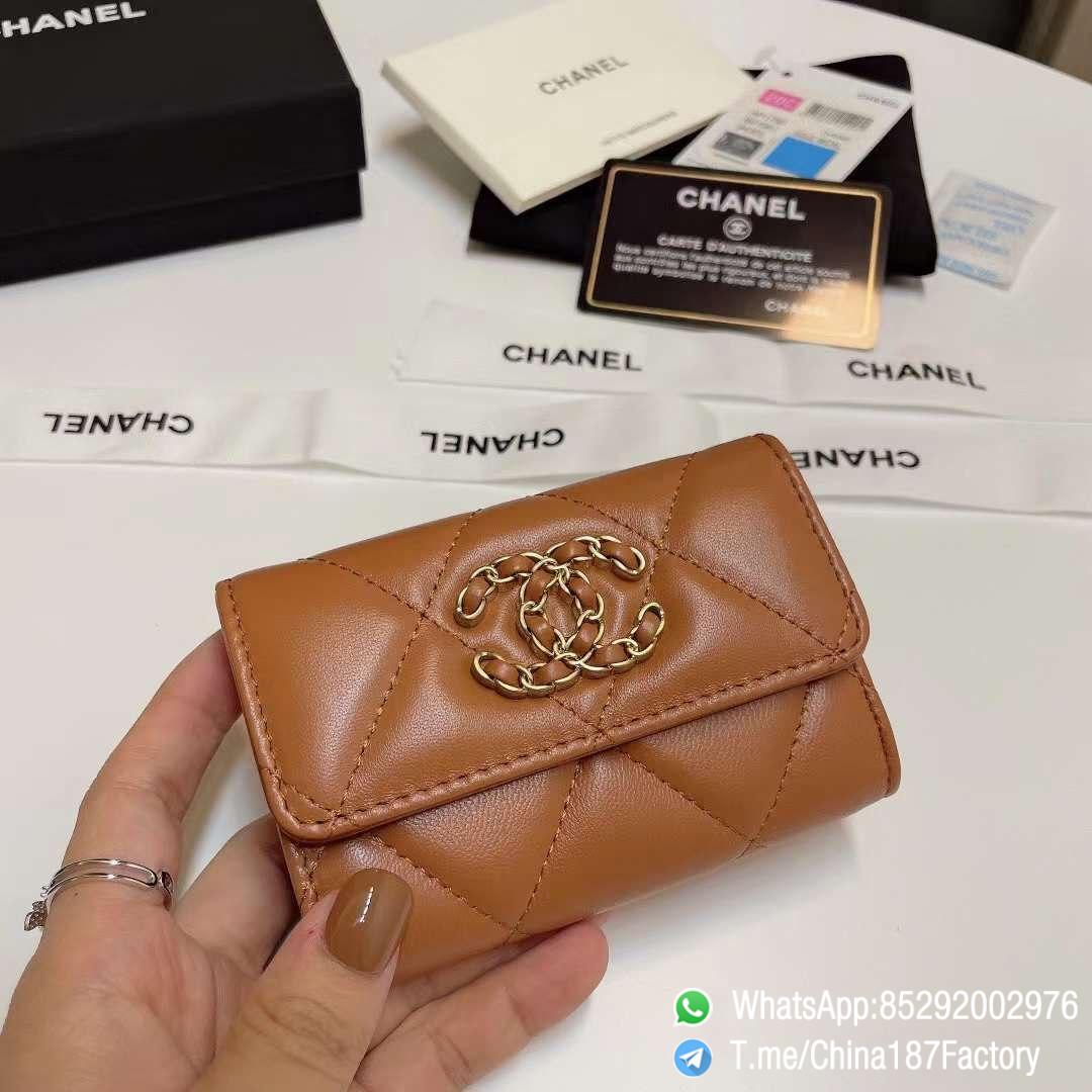 187 Factory Bags Chanel 19 Flap Card Holder Brown Shiny Lambskin Gold Tone Metal 01 187 Factory Bags Chanel 19 Flap Card Holder Brown Shiny Lambskin Gold Tone Metal 01