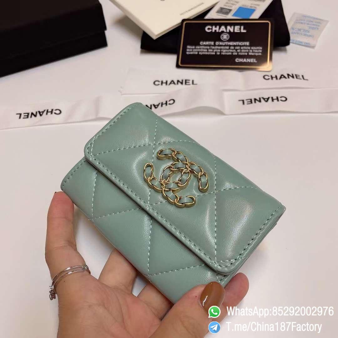 187 Factory Bags Chanel 19 Flap Card Holder Cavalier Seul Blue Shiny Lambskin Gold Tone Metal 02 187 Factory Bags Chanel 19 Flap Card Holder Cavalier Seul Blue Shiny Lambskin Gold Tone Metal 02