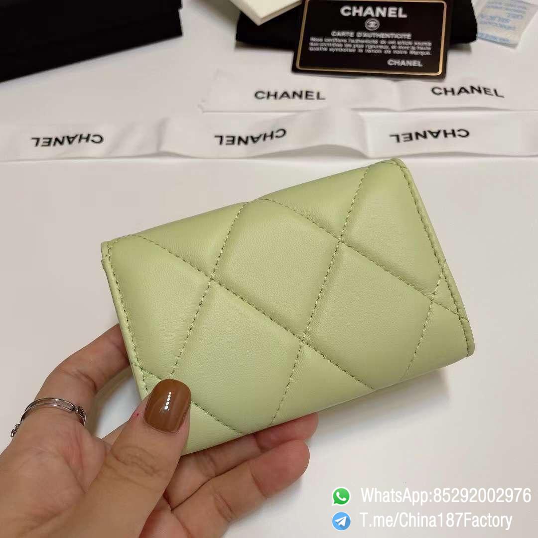 187 Factory Bags Chanel 19 Flap Card Holder Cute Green Shiny Lambskin Gold Tone Metal 03 187 Factory Bags Chanel 19 Flap Card Holder Cute Green Shiny Lambskin Gold Tone Metal 03