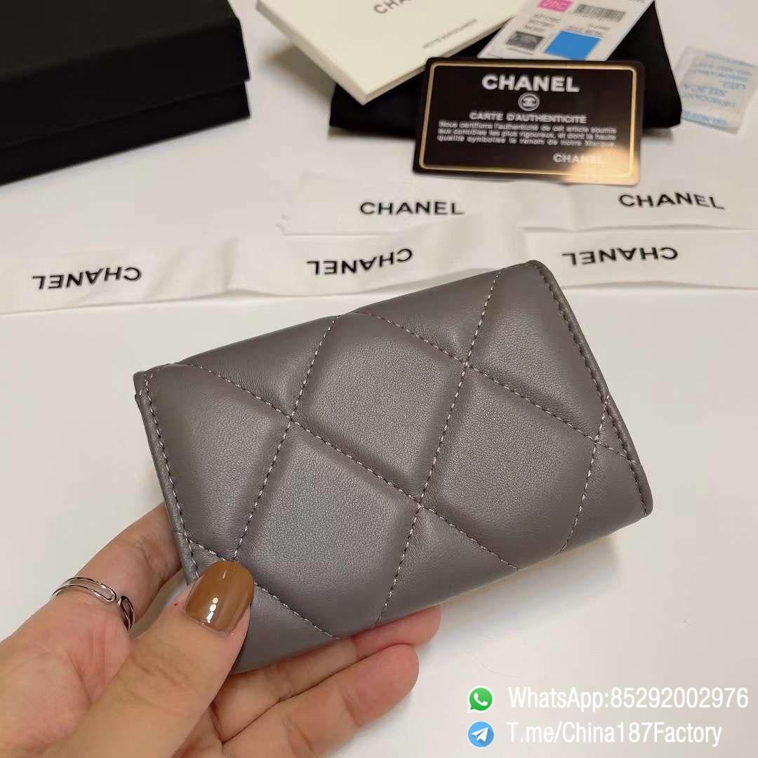 187 Factory Bags Chanel 19 Flap Card Holder Grey Shiny Lambskin Gold Tone Metal 03 187 Factory Bags Chanel 19 Flap Card Holder Grey Shiny Lambskin Gold Tone Metal 03