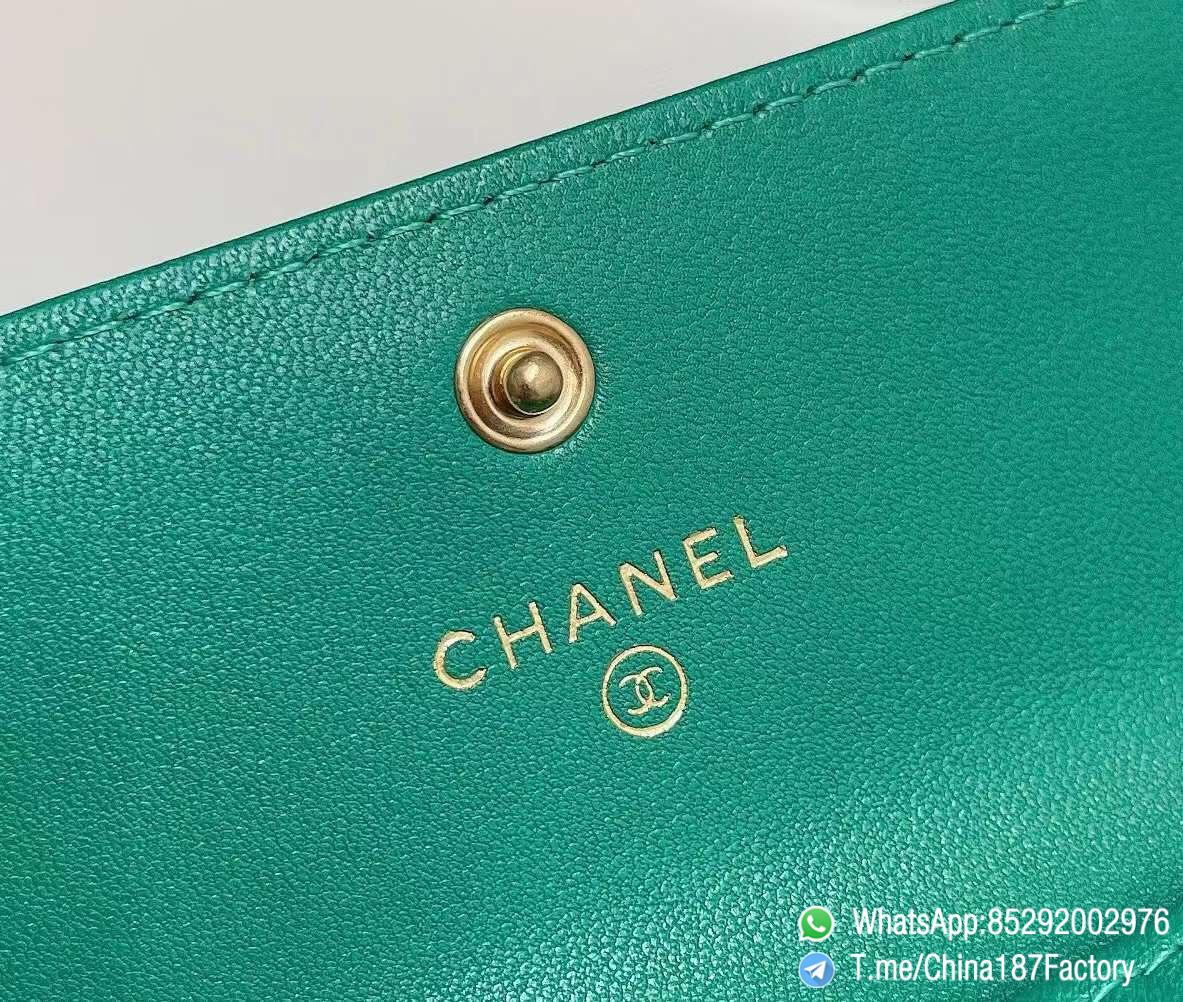 187 Factory Bags Chanel 19 Flap Card Holder Mint Green Shiny Lambskin Gold Tone Metal 08 187 Factory Bags Chanel 19 Flap Card Holder Mint Green Shiny Lambskin Gold Tone Metal 08