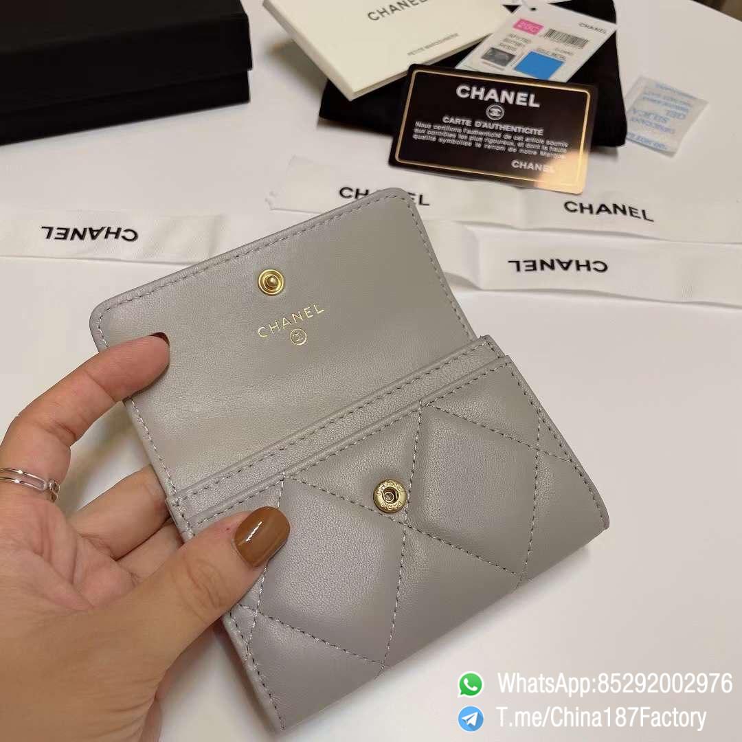 187 Factory Bags Chanel 19 Flap Card Holder Pearl Grey Shiny Lambskin Gold Tone Metal 06 187 Factory Bags Chanel 19 Flap Card Holder Pearl Grey Shiny Lambskin Gold Tone Metal 06