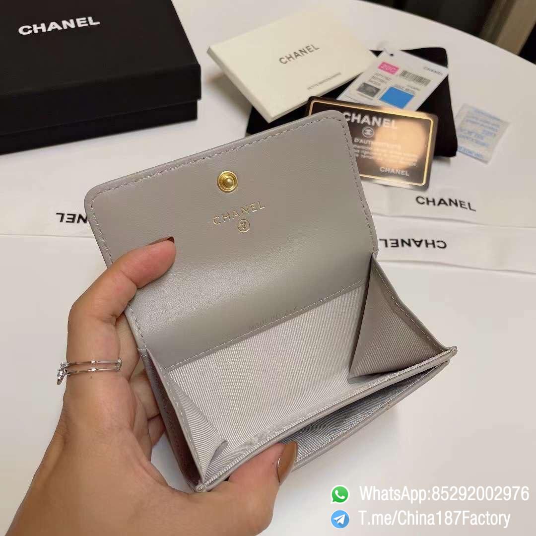 187 Factory Bags Chanel 19 Flap Card Holder Pearl Grey Shiny Lambskin Gold Tone Metal 07 187 Factory Bags Chanel 19 Flap Card Holder Pearl Grey Shiny Lambskin Gold Tone Metal 07