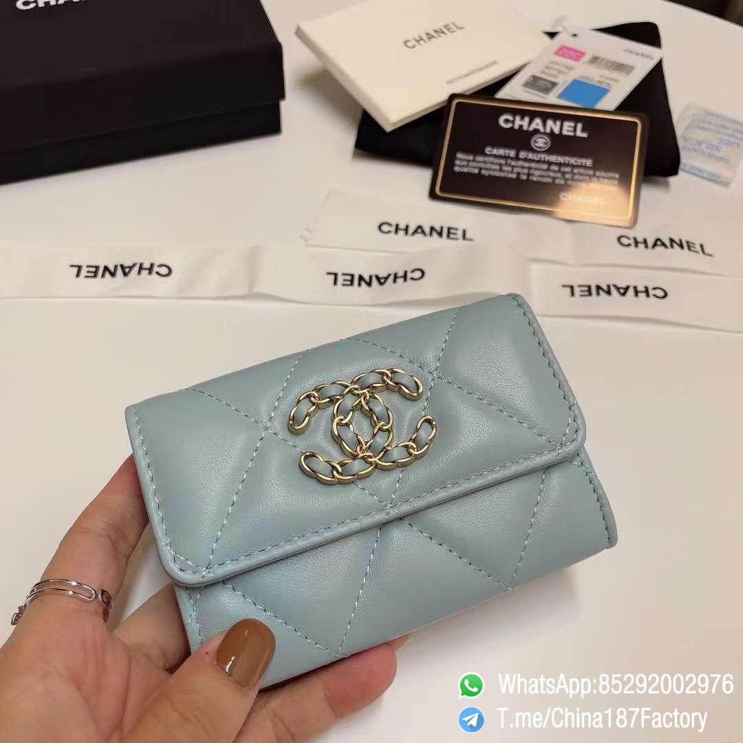 187 Factory Bags Chanel 19 Flap Card Holder Sky Blue Shiny Lambskin Gold Tone Metal 01 187 Factory Bags Chanel 19 Flap Card Holder Sky Blue Shiny Lambskin Gold Tone Metal 01