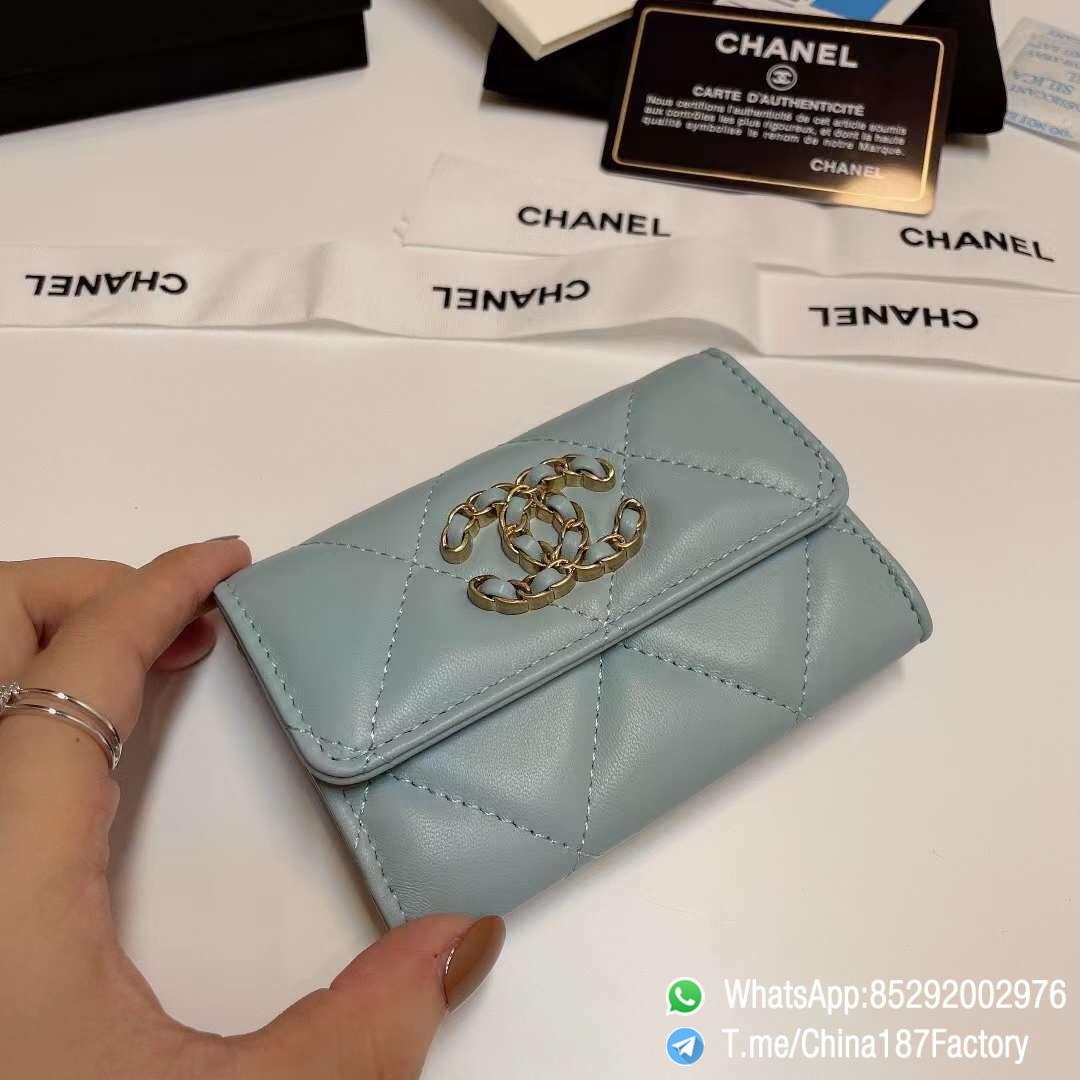 187 Factory Bags Chanel 19 Flap Card Holder Sky Blue Shiny Lambskin Gold Tone Metal 04 187 Factory Bags Chanel 19 Flap Card Holder Sky Blue Shiny Lambskin Gold Tone Metal 04
