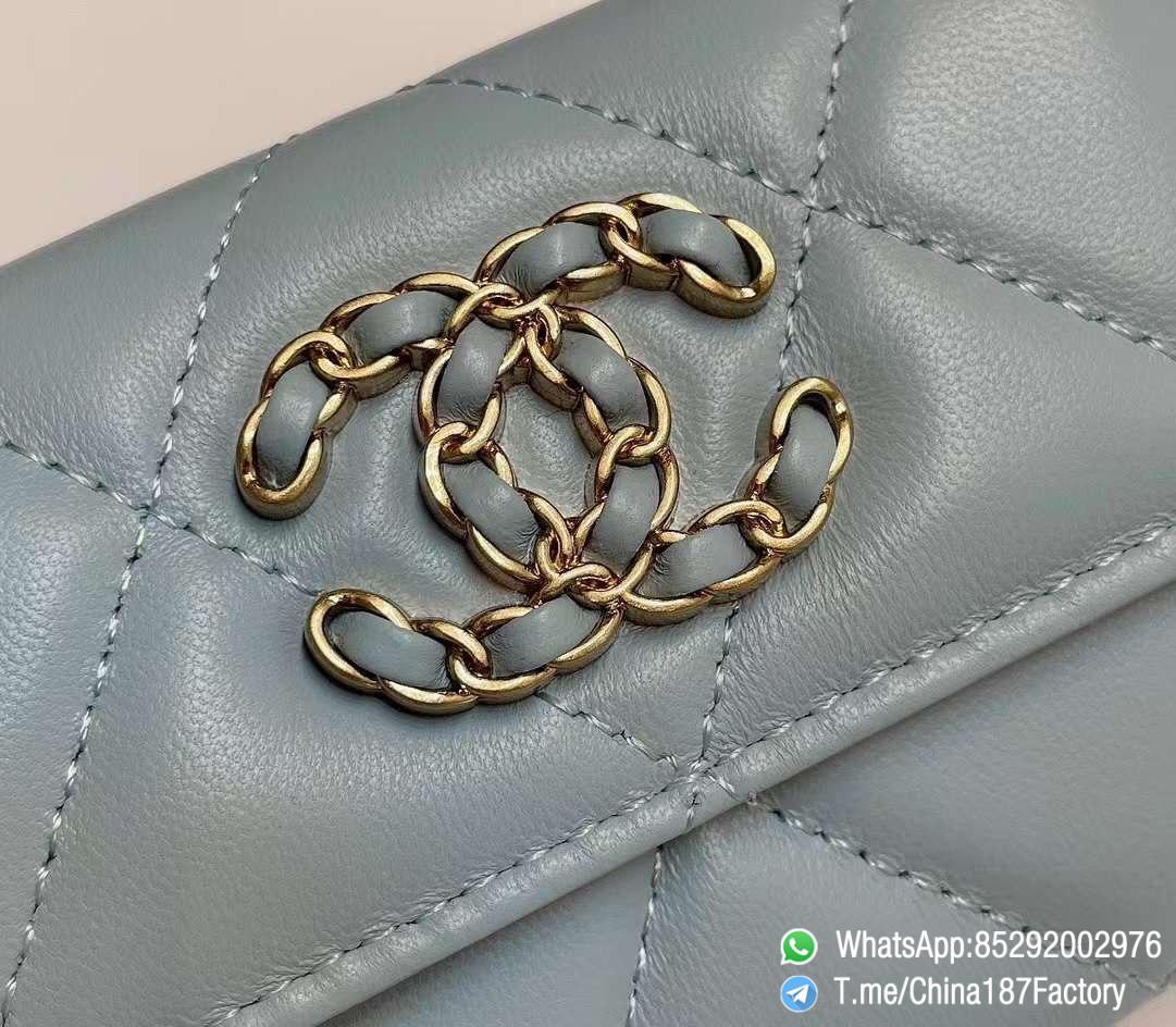 187 Factory Bags Chanel 19 Flap Card Holder Sky Blue Shiny Lambskin Gold Tone Metal 08 187 Factory Bags Chanel 19 Flap Card Holder Sky Blue Shiny Lambskin Gold Tone Metal 08