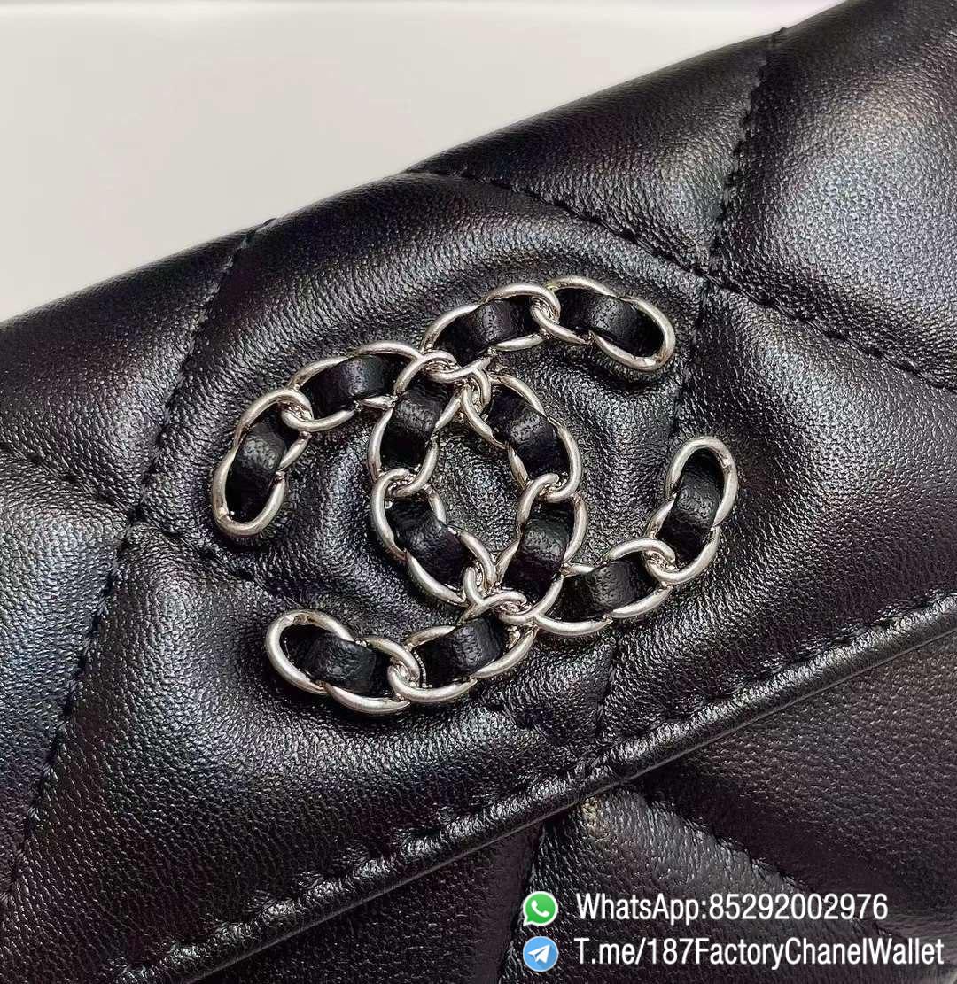 187 Factory Chanel 19 Flap Card Holder Black Shiny Lambskin Silver Tone Ruthenium Finish Metal 07 187 Factory Chanel 19 Flap Card Holder Black Shiny Lambskin Silver Tone Ruthenium Finish Metal 07