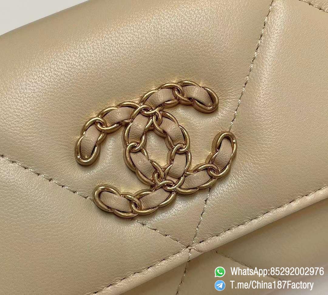 187 Factory Bags Chanel 19 Middle Cambon Wallet Beige Shiny Lambskin Gold Tone Metal 09 187 Factory Bags Chanel 19 Middle Cambon Wallet Beige Shiny Lambskin Gold Tone Metal 09