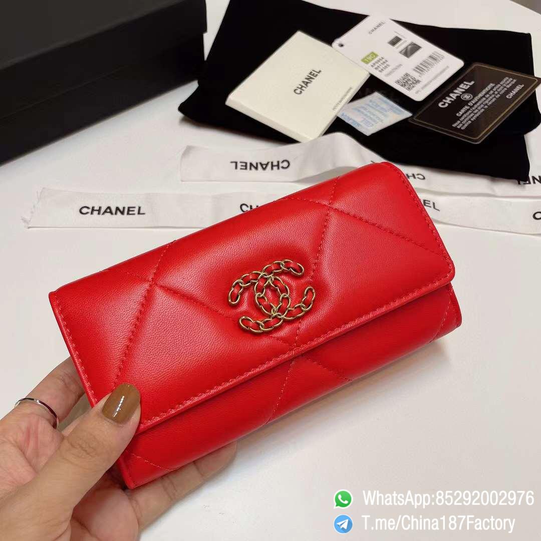 187 Factory Bags Chanel 19 Middle Cambon Wallet Bright Red Shiny Lambskin Gold Tone Metal 01 187 Factory Bags Chanel 19 Middle Cambon Wallet Bright Red Shiny Lambskin Gold Tone Metal 01