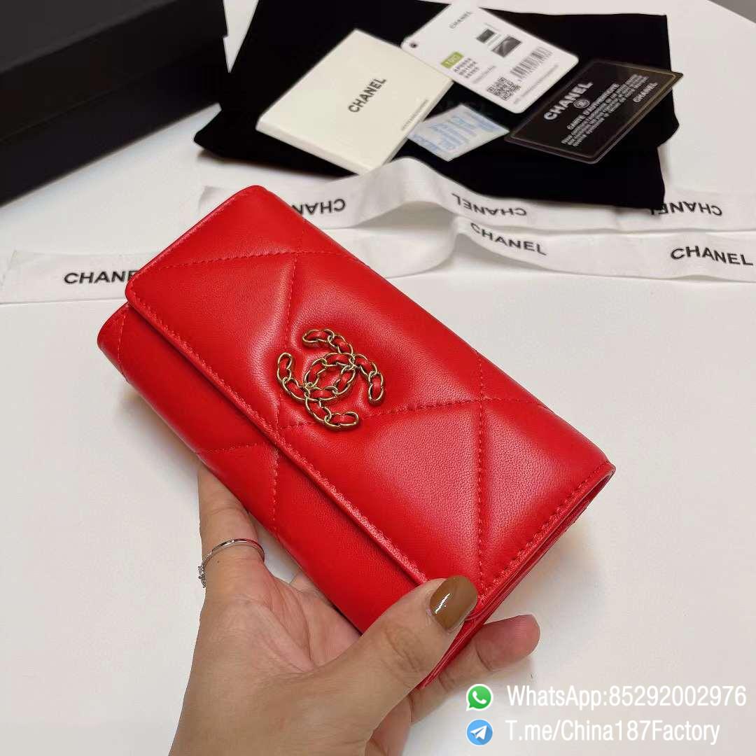 187 Factory Bags Chanel 19 Middle Cambon Wallet Bright Red Shiny Lambskin Gold Tone Metal 02 187 Factory Bags Chanel 19 Middle Cambon Wallet Bright Red Shiny Lambskin Gold Tone Metal 02