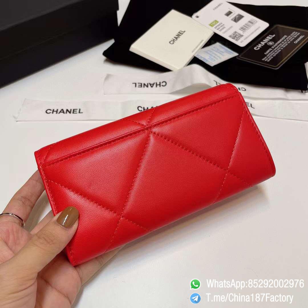 187 Factory Bags Chanel 19 Middle Cambon Wallet Bright Red Shiny Lambskin Gold Tone Metal 03 187 Factory Bags Chanel 19 Middle Cambon Wallet Bright Red Shiny Lambskin Gold Tone Metal 03