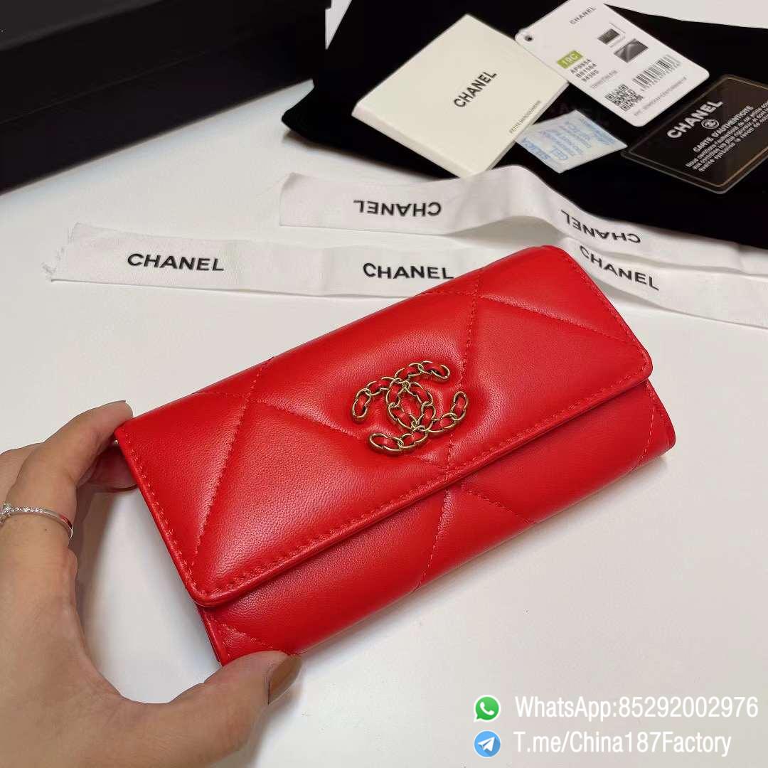 187 Factory Bags Chanel 19 Middle Cambon Wallet Bright Red Shiny Lambskin Gold Tone Metal 04 187 Factory Bags Chanel 19 Middle Cambon Wallet Bright Red Shiny Lambskin Gold Tone Metal 04