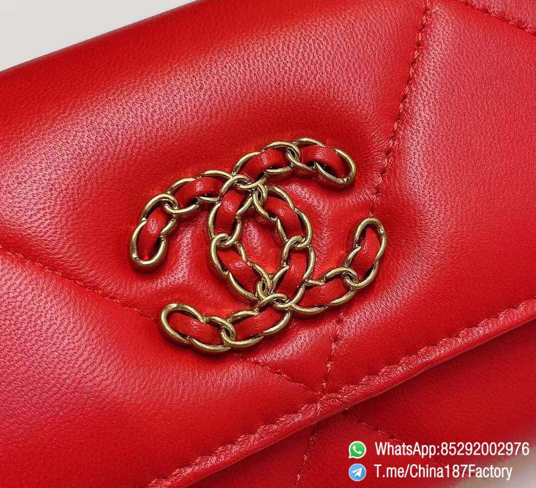 187 Factory Bags Chanel 19 Middle Cambon Wallet Bright Red Shiny Lambskin Gold Tone Metal 09 187 Factory Bags Chanel 19 Middle Cambon Wallet Bright Red Shiny Lambskin Gold Tone Metal 09