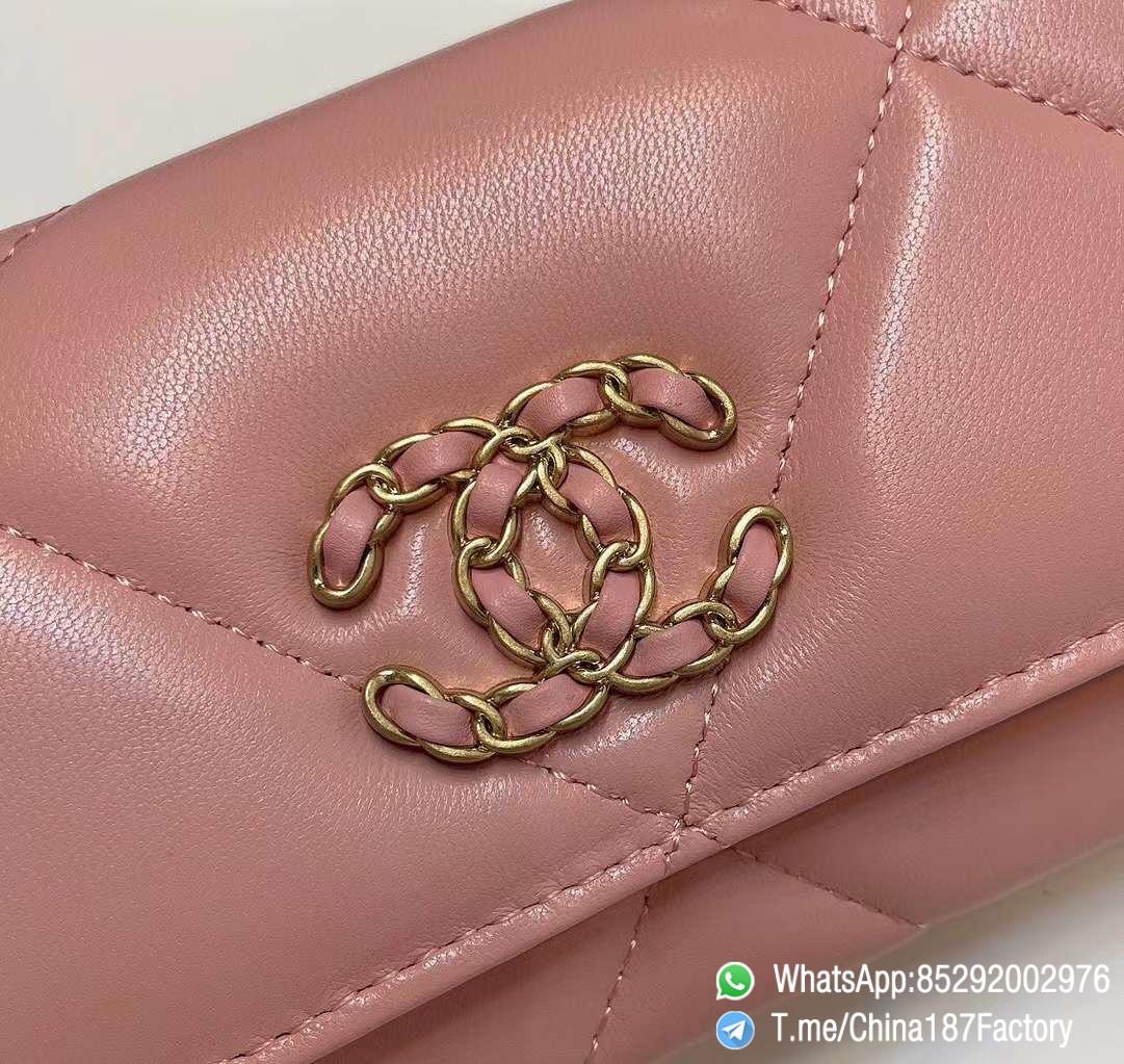 187 Factory Bags Chanel 19 Middle Cambon Wallet Pink Shiny Lambskin Gold Tone Metal 09 187 Factory Bags Chanel 19 Middle Cambon Wallet Pink Shiny Lambskin Gold Tone Metal 09