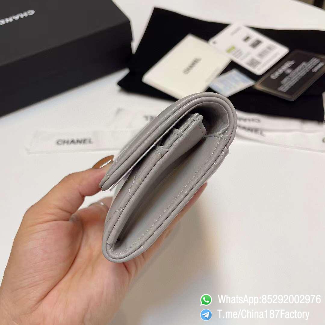 187 Factory Bags Chanel 19 Middle Pearl Gray Snap Fastener Black Shiny Lambskin Gold Tone Metal 05 187 Factory Bags Chanel 19 Middle Pearl Gray Snap Fastener Black Shiny Lambskin Gold Tone Metal 05