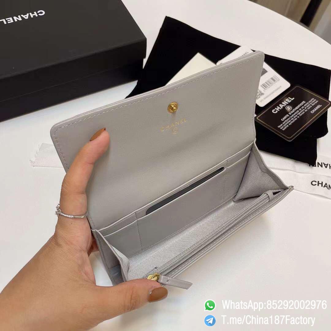 187 Factory Bags Chanel 19 Middle Pearl Gray Snap Fastener Black Shiny Lambskin Gold Tone Metal 07 187 Factory Bags Chanel 19 Middle Pearl Gray Snap Fastener Black Shiny Lambskin Gold Tone Metal 07