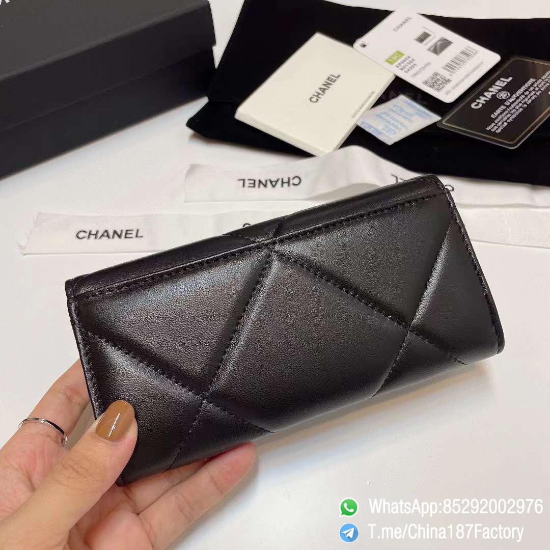 187 Factory Bags Chanel 19 Middle Wallet Snap Fastener Black Shiny Lambskin Gold Tone Metal 03 187 Factory Bags Chanel 19 Middle Wallet Snap Fastener Black Shiny Lambskin Gold Tone Metal 03