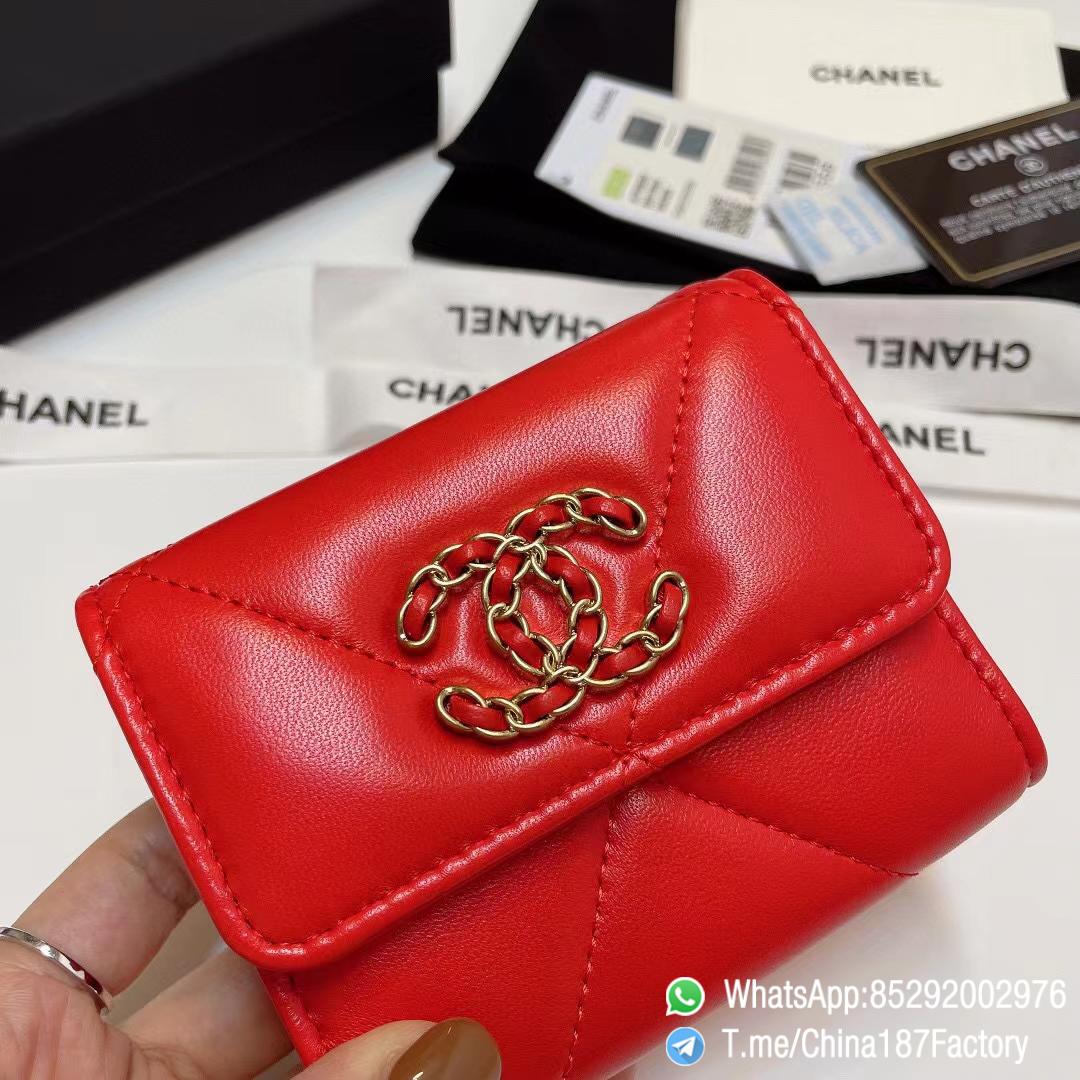 187 Factory Bags Chanel 19 Mini Three Fold Wallet Bright Red Shiny Lambskin Gold Tone Metal 05 187 Factory Bags Chanel 19 Mini Three Fold Wallet Bright Red Shiny Lambskin Gold Tone Metal 05
