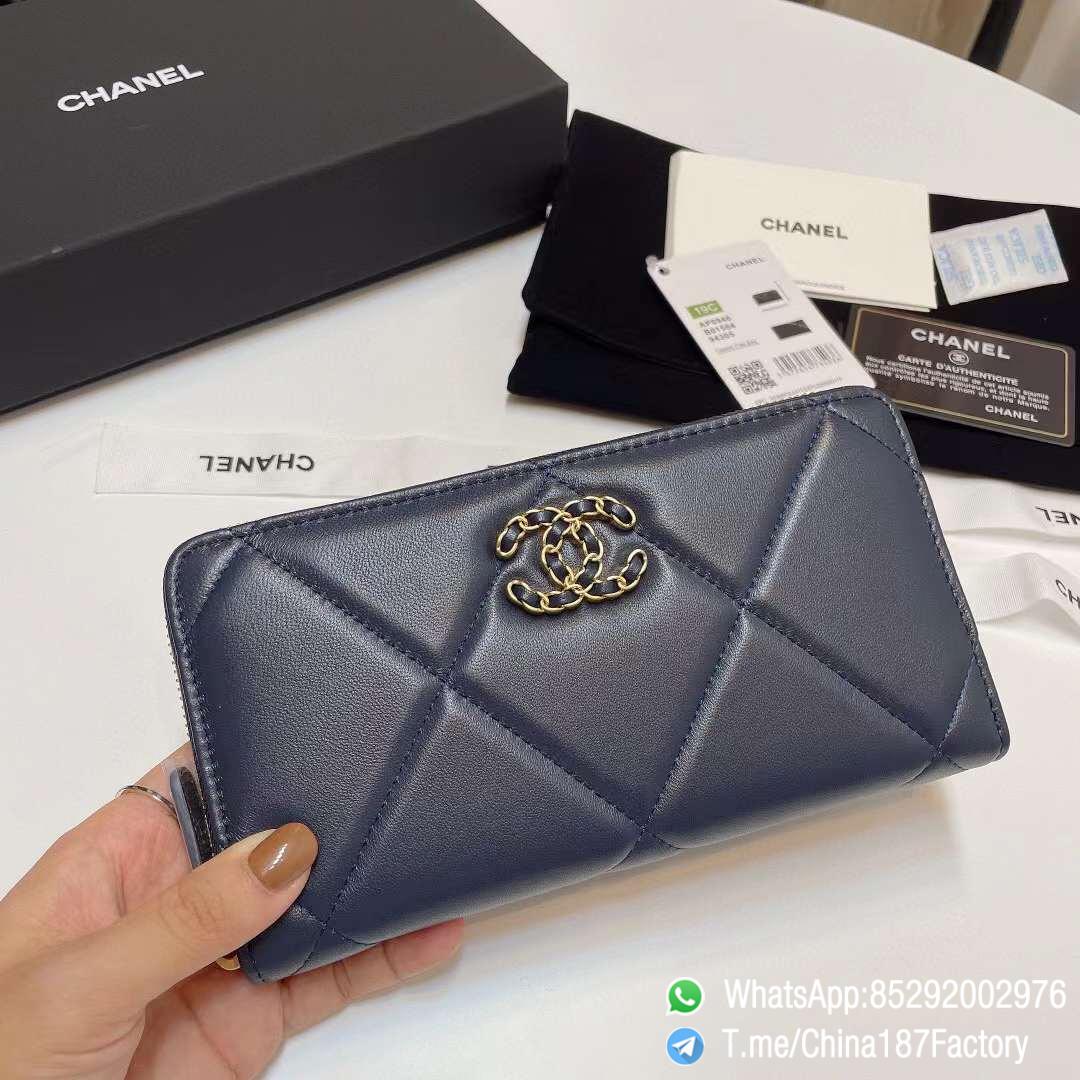 187 Factory Bags Chanel 19 Zipped Long Wallet Abysse Blue Shiny Lambskin Gold Tone Metal 01 187 Factory Bags Chanel 19 Zipped Long Wallet Abysse Blue Shiny Lambskin Gold Tone Metal 01