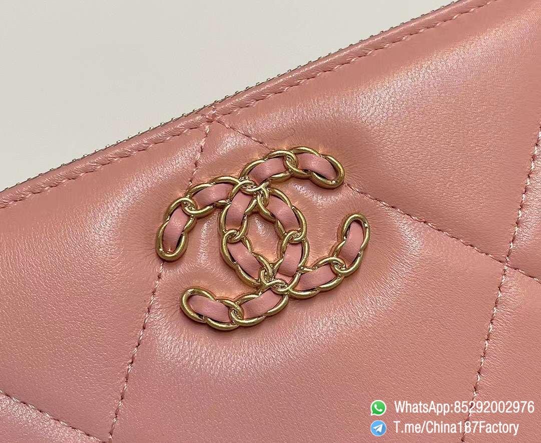 187 Factory Bags Chanel 19 Zipped Long Wallet Pink Shiny Lambskin Gold Tone Metal 09 187 Factory Bags Chanel 19 Zipped Long Wallet Pink Shiny Lambskin Gold Tone Metal 09