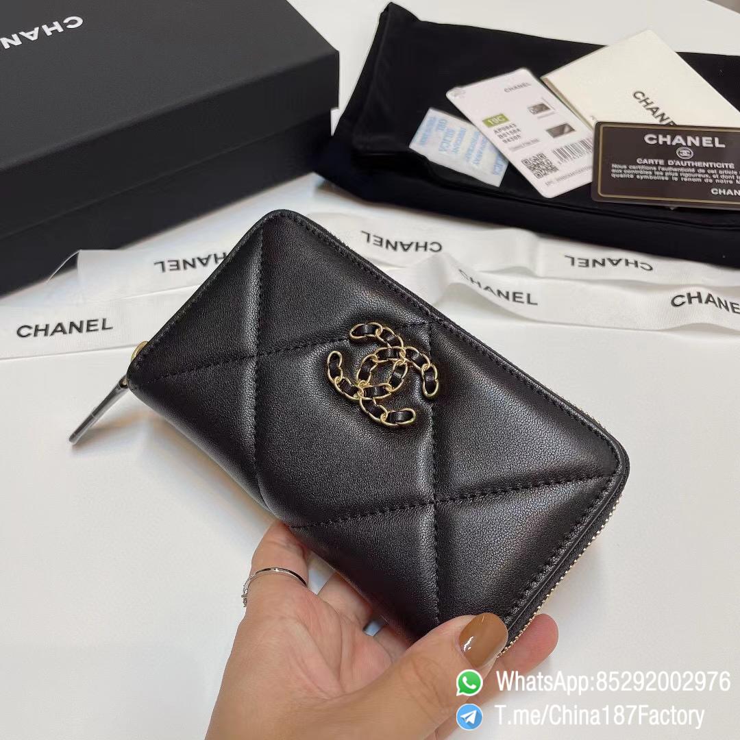 187 Factory Bags Chanel 19 Zipped Middle Wallet Black Shiny Lambskin Gold Tone Metal 02 187 Factory Bags Chanel 19 Zipped Middle Wallet Black Shiny Lambskin Gold Tone Metal 02