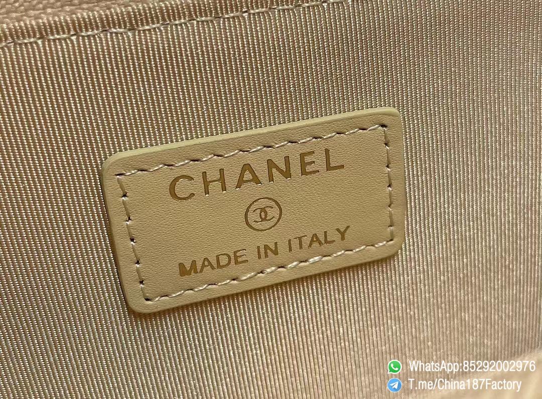 187 Factory Bags Chanel Classic Zipped Coin Purse with Card Slots Beige Grained Shiny Lambskin Gold Tone Metal 09 187 Factory Bags Chanel Classic Zipped Coin Purse with Card Slots Beige Grained Shiny Lambskin Gold Tone Metal 09