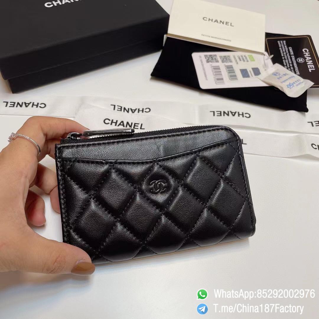 187 Factory Bags Chanel Classic Zipped Coin Purse with Card Slots Black Shiny Lambskin Black Tone Metal 01 187 Factory Bags Chanel Classic Zipped Coin Purse with Card Slots Black Shiny Lambskin Black Tone Metal 01