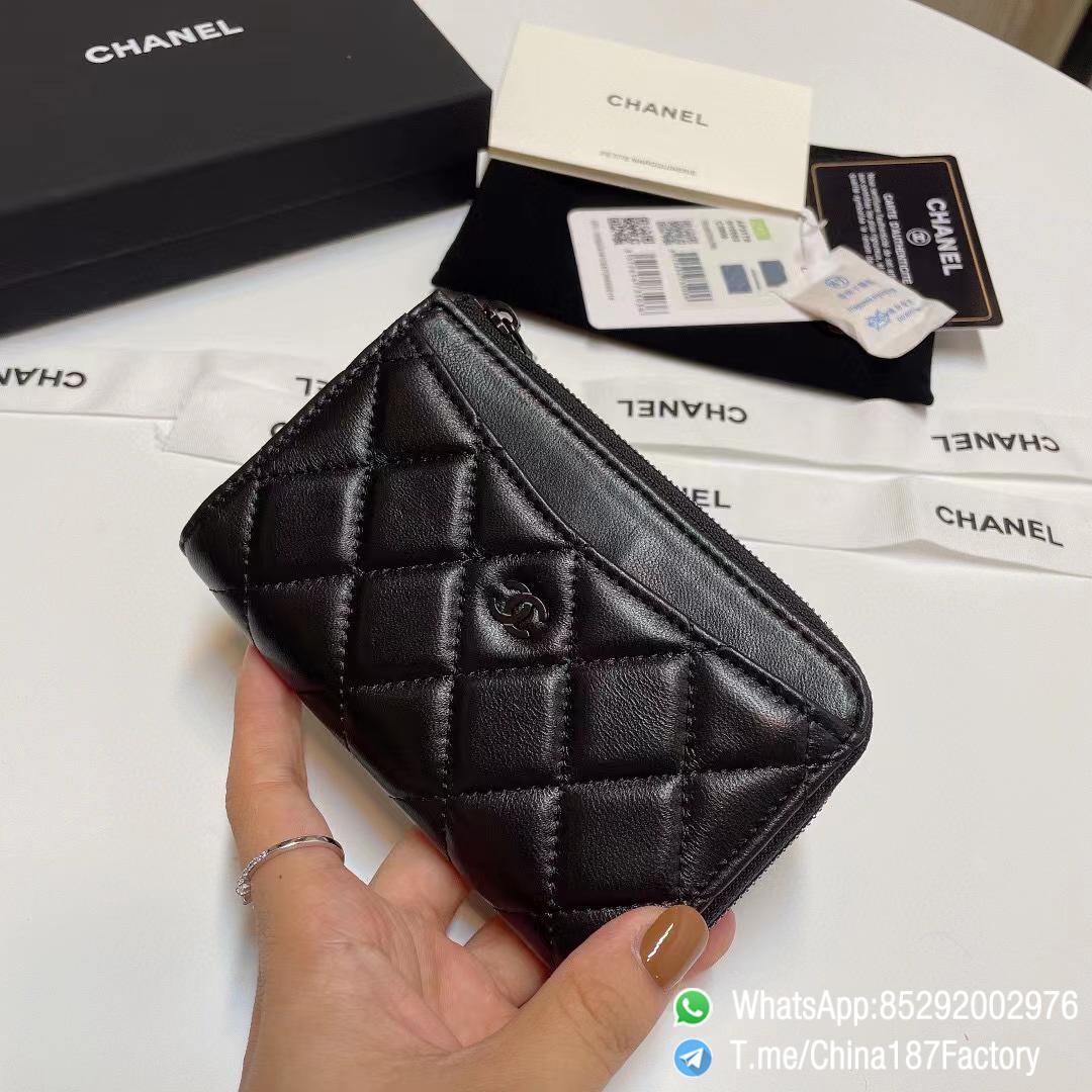 187 Factory Bags Chanel Classic Zipped Coin Purse with Card Slots Black Shiny Lambskin Black Tone Metal 02 187 Factory Bags Chanel Classic Zipped Coin Purse with Card Slots Black Shiny Lambskin Black Tone Metal 02