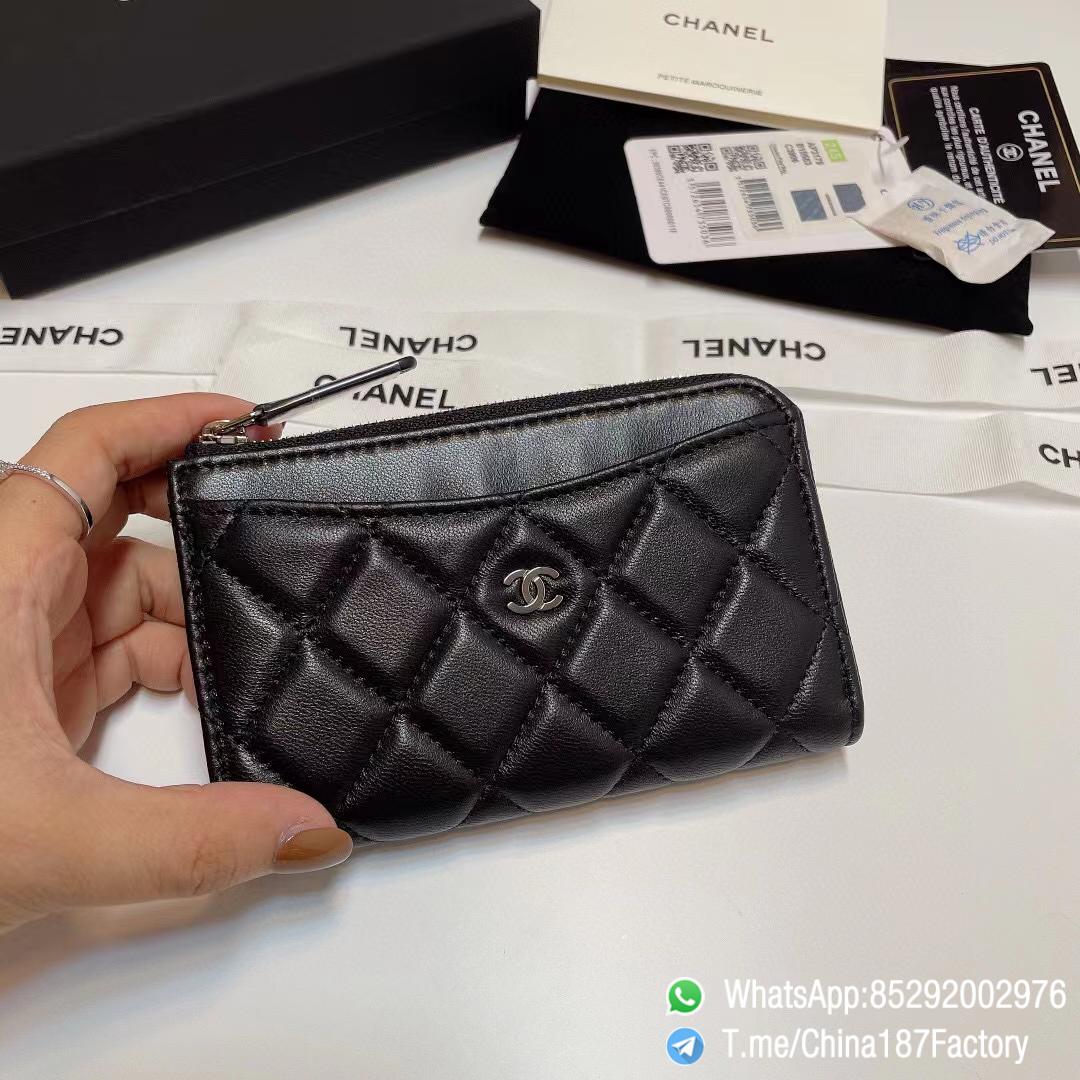 187 Factory Bags Chanel Classic Zipped Coin Purse with Card Slots Black Shiny Lambskin Silver Tone Metal 01 187 Factory Bags Chanel Classic Zipped Coin Purse with Card Slots Black Shiny Lambskin Silver Tone Metal 01